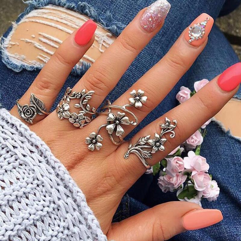 The Flower Goddess Ring Set